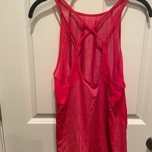 Lululemon tank